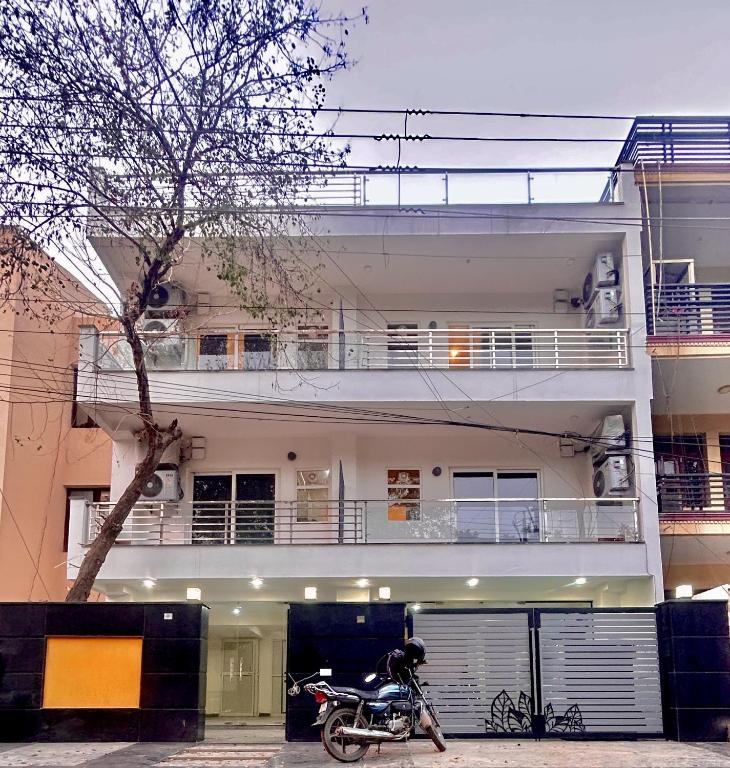 Lime Tree Service Apartment - Medanta Medicity, Gurgaon, Gurgaon