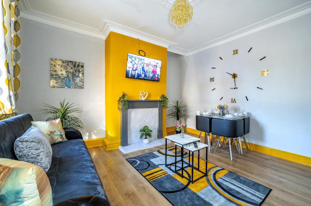 *1ES* For your most relaxed & Cosy stay + Free Parking + Free Fast WiFi *, Leeds