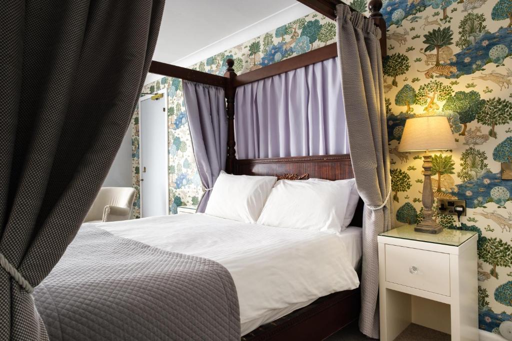 Dubbelrum Superior med himmelssäng