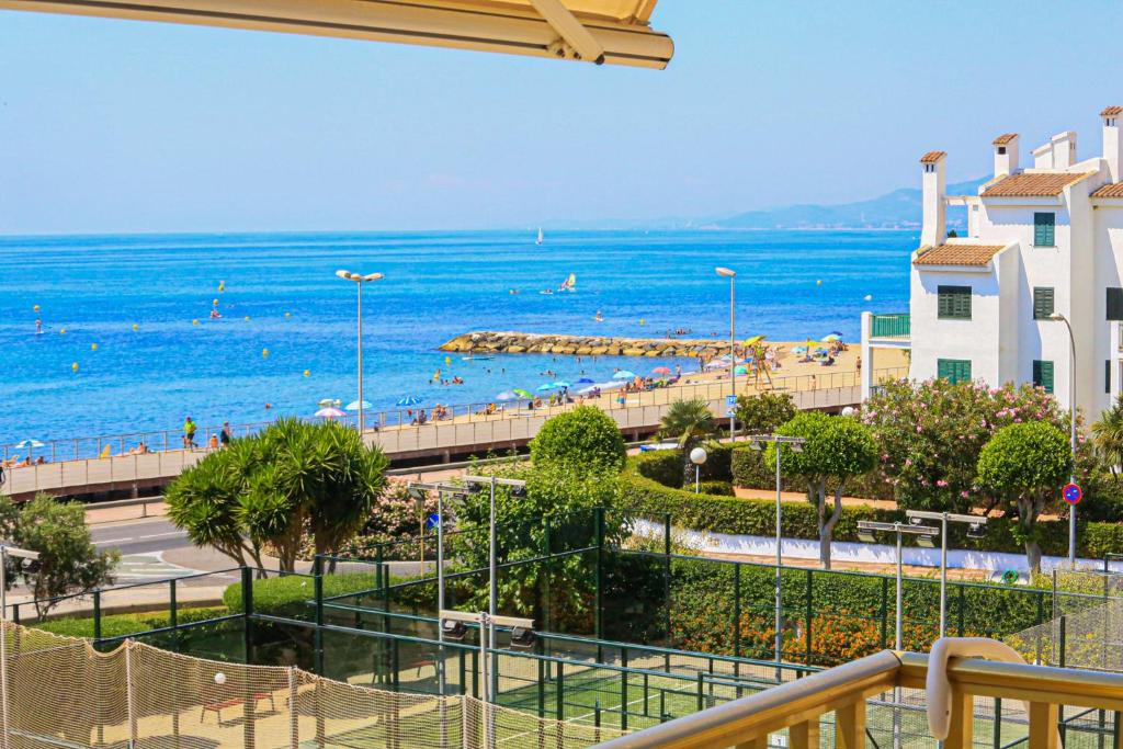 LITORAL COSTA DORADA - MACAPO Only families - 3