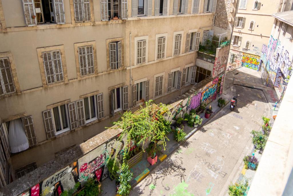 Appartement T4 cours Julien proche Vieux-Port - parking gratuit - 3