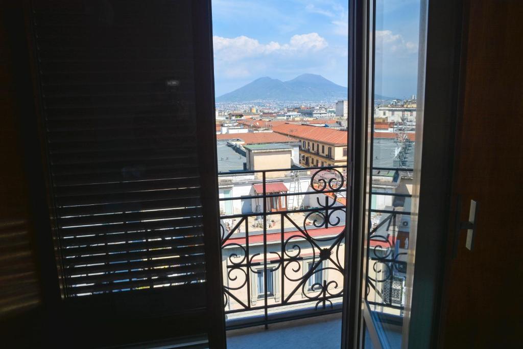 View, FURTURE'Rooms in Naples