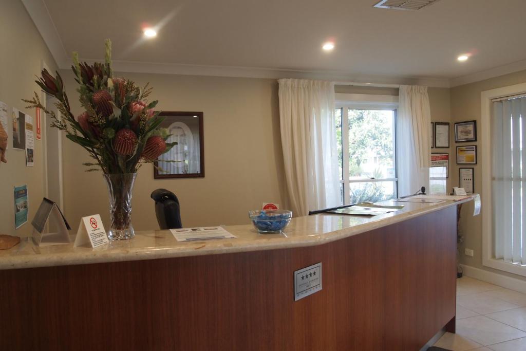 Alexander Cameron Suites photo