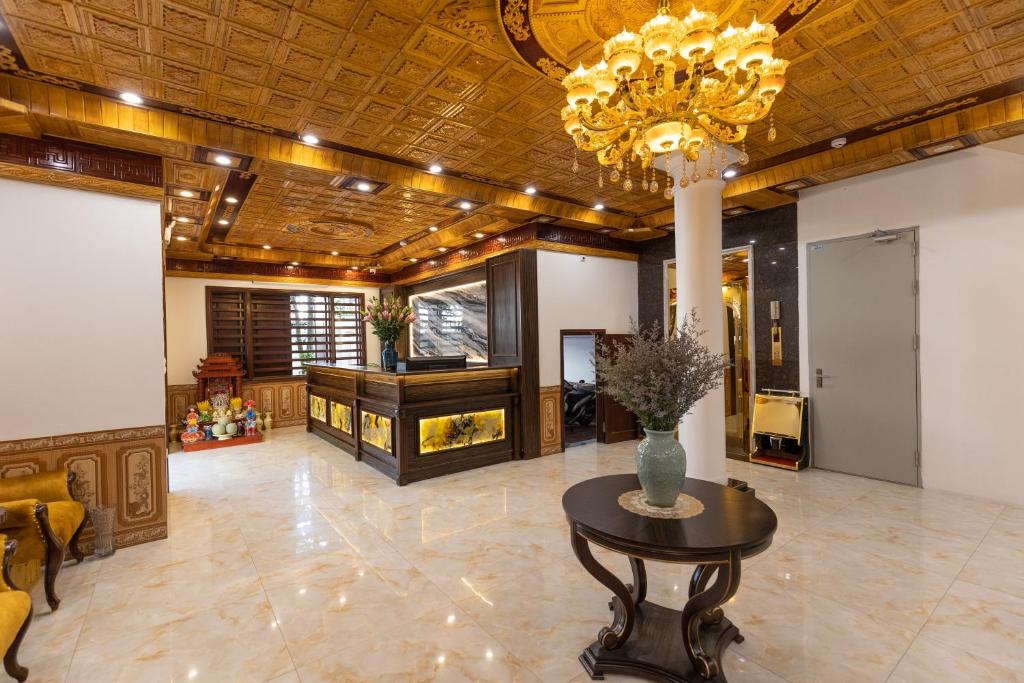 Royal Hotel Sai Đong - Long Bien