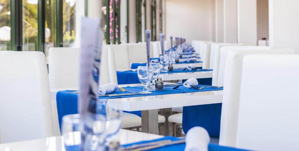 Globales Cala'n Blanes — Cala'n Blanes, Balearic Islands