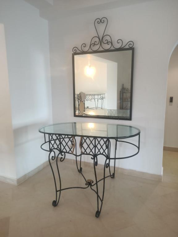 Kamel 114, Houmt Souk