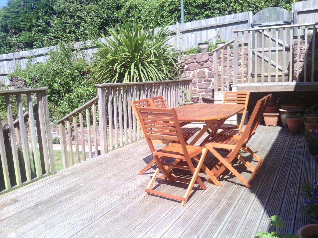 Yew Tree House - photo 4