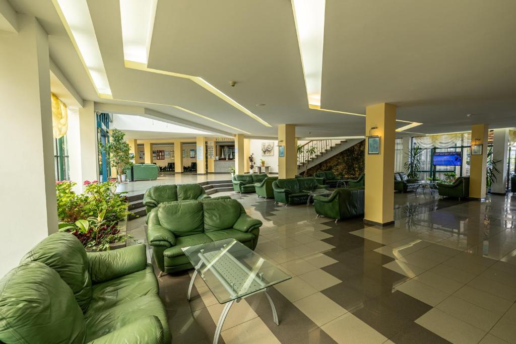 Hotel Slavyanski — Hotel building in Sunny Beach, Burgas Region
