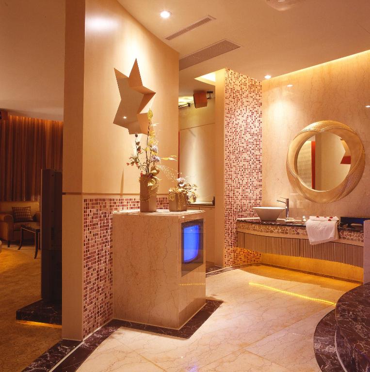 Bathroom, Dong Feng Motel in Taoyuan