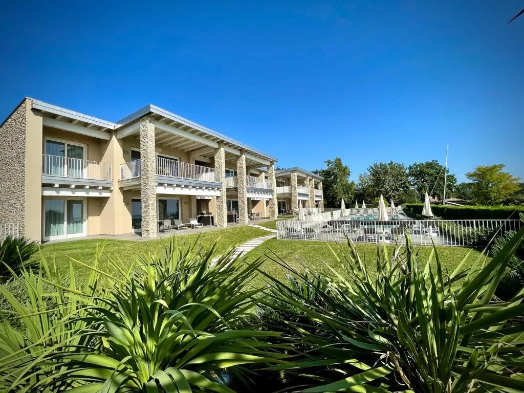 La Giolosa Gardapartments, hotel v destinaci Moniga