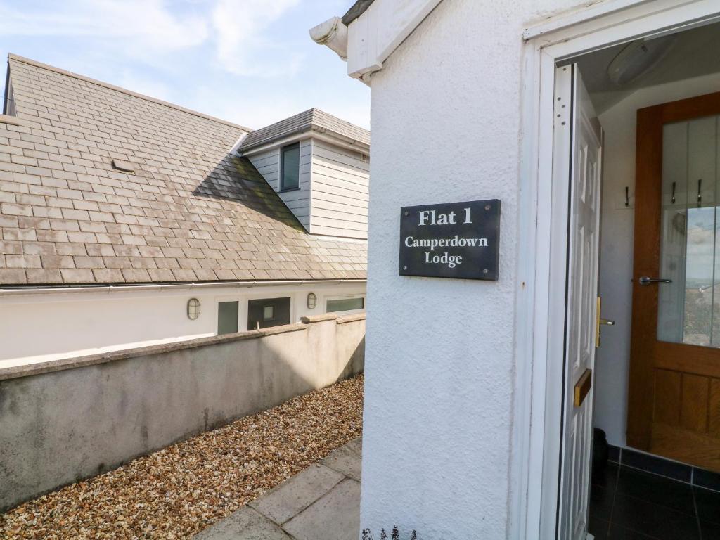 1 Camperdown Lodge, Salcombe photo 7