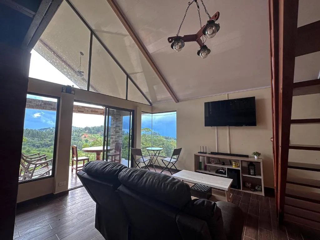 Arrue's Mountain Retreat, hotel in Chepo