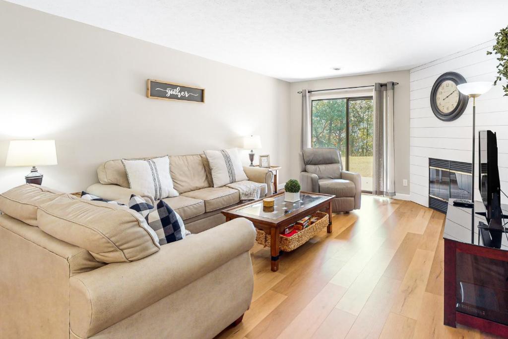 Overlook Retreat, Apt. 3, Branson