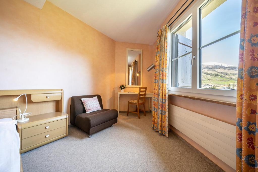 7004 Gemuetlich eingerichtete Wohnung mit wunderschoen bewachsener Terrasse - 4