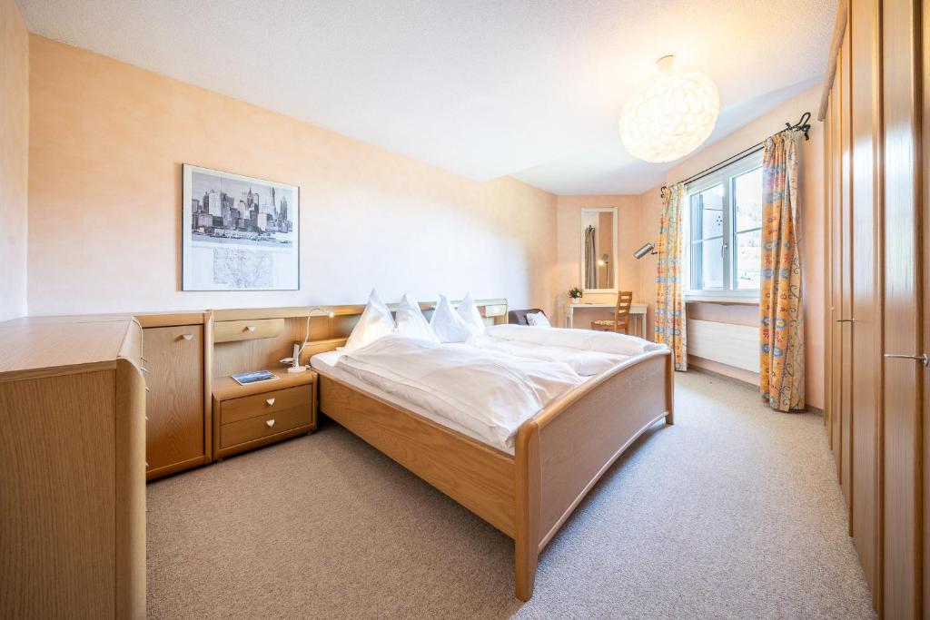 7004 Gemuetlich eingerichtete Wohnung mit wunderschoen bewachsener Terrasse - 5