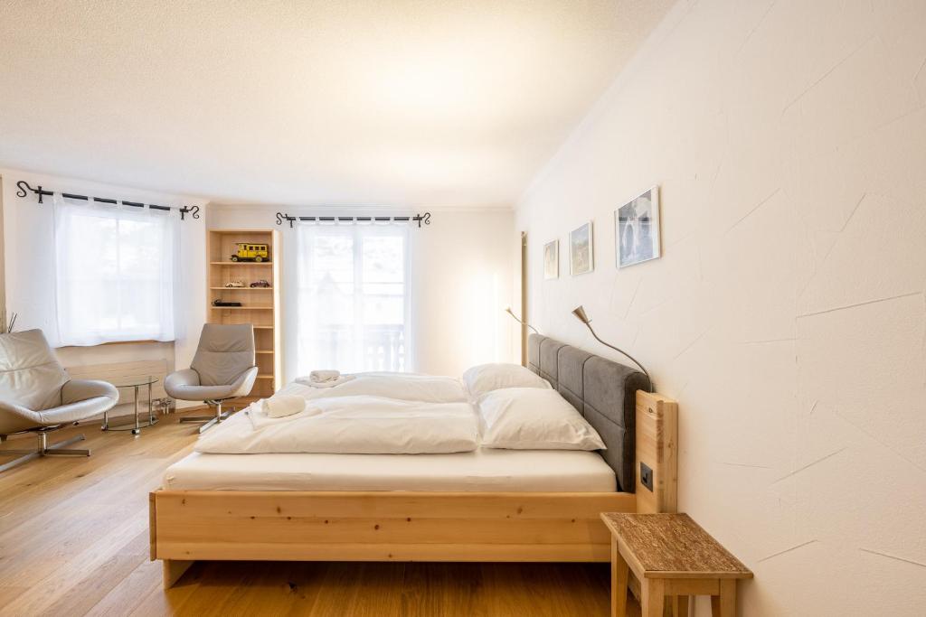 7304 Pure Freude in dieser stilvoll renovierten Wohnung mit moderner Kueche - 2