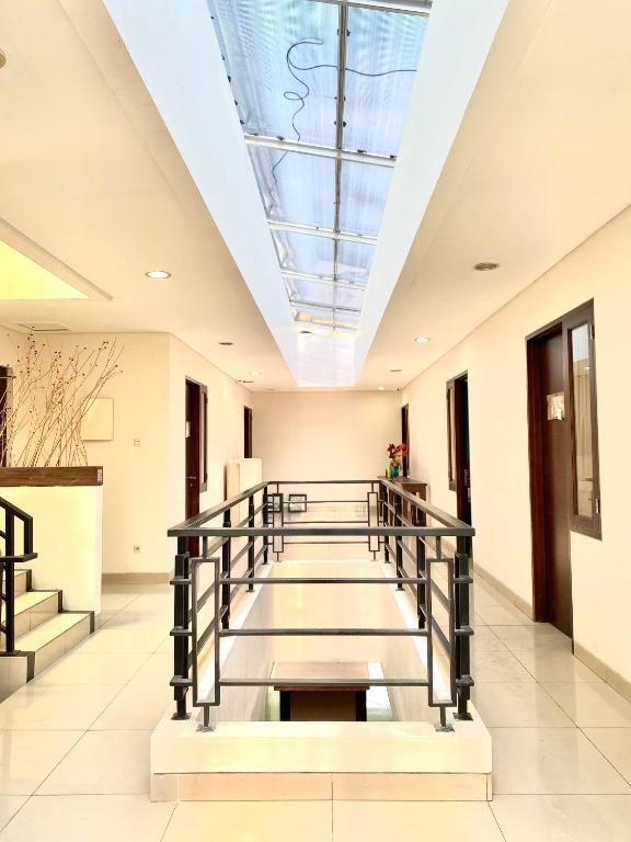 Behomy Corner Eight Lippo Karawaci