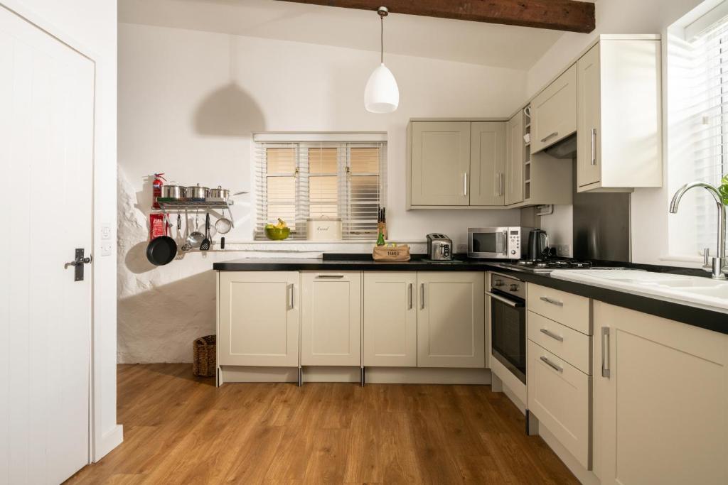 Bulverton House Holiday Cottages, Sidmouth photo 7