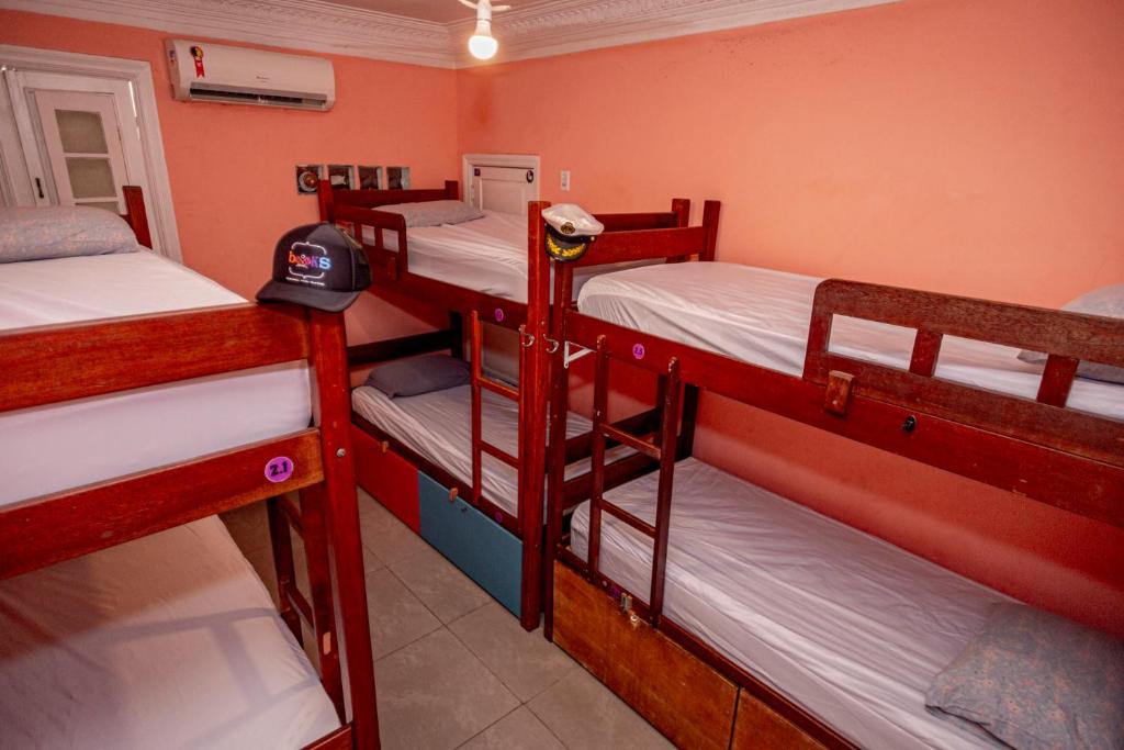 Bed in Female Dormitory Room with AC (6 adults)