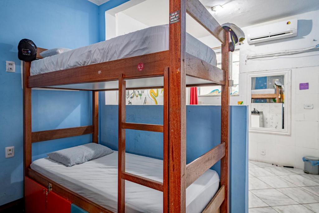 Single Bed in Mixed Dormitory Room with AC (4 adults)