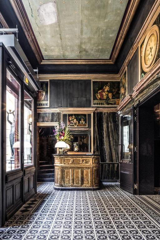 Hotel Les Bains Paris photo
