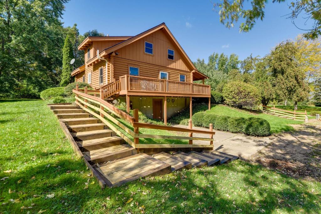 Serene Twin Lakes Cabin with Fire Pit and Fireplace!