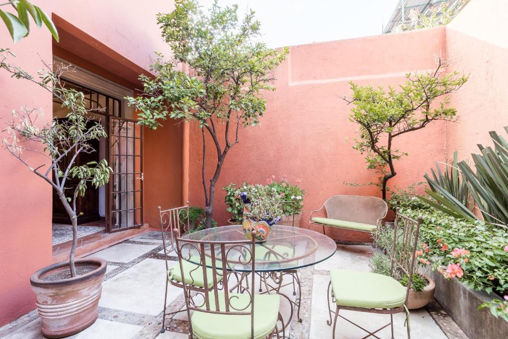 3BR Garden Home with Rooftop & Garage in Centro San Miguel de Allende - 3