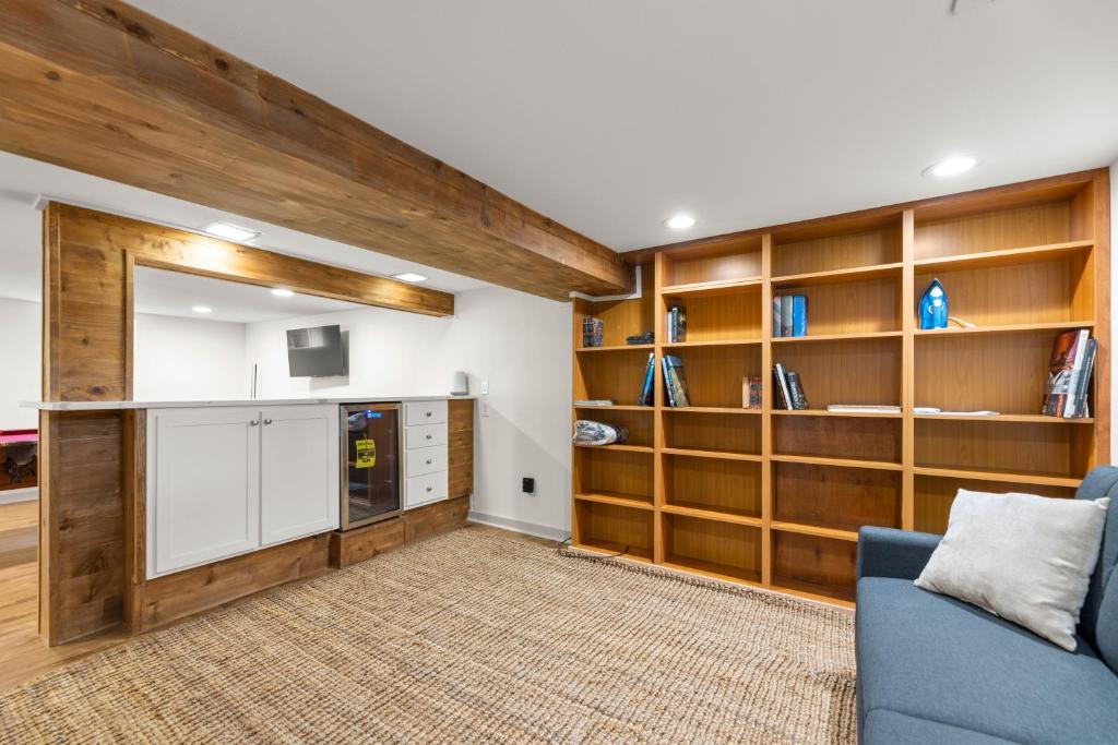 Beautiful, Historic Home Near Downtown