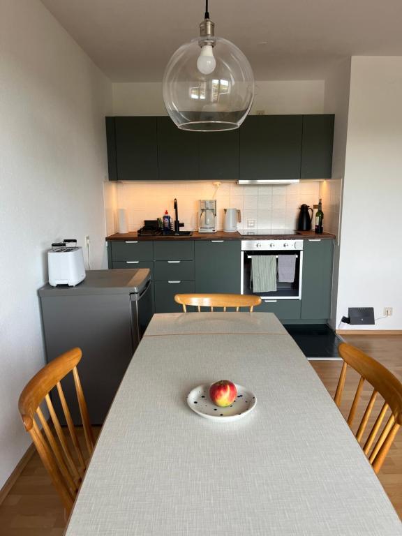 Helle Wohnung mit großem Balkon - 5