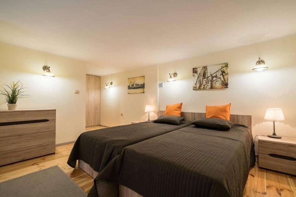 Up to 30 off Big ApartmentOLD TOWN 4 Rooms10 People, Wroclaw