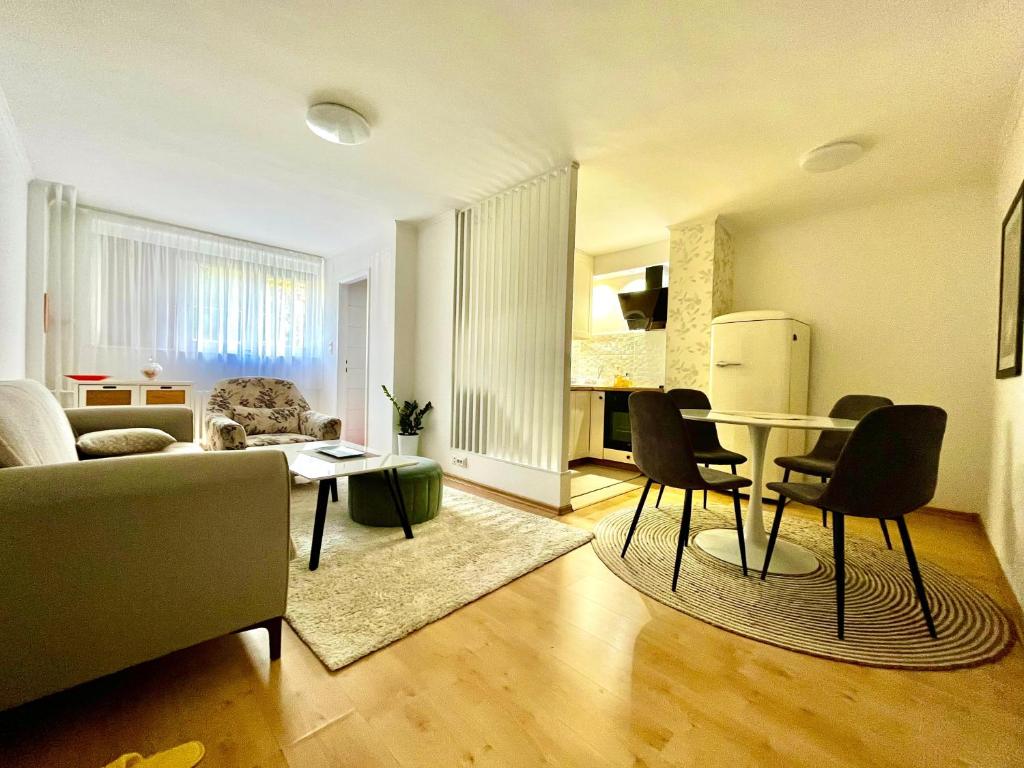 Sapartment 86 - 2