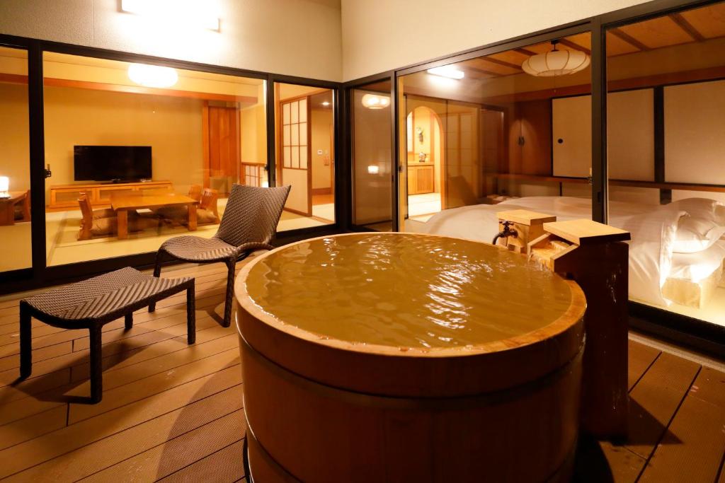 Hot spring bath, Yukemuri no yado Inazumi onsen -Kyoritsu Resort in Yuzawa-shi