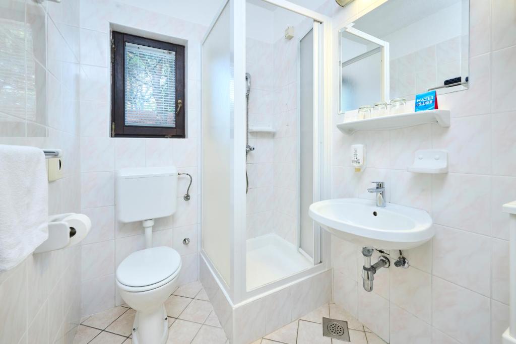 Apartments Galijot Plava Laguna — Hotel rooms in Poreč, Istria