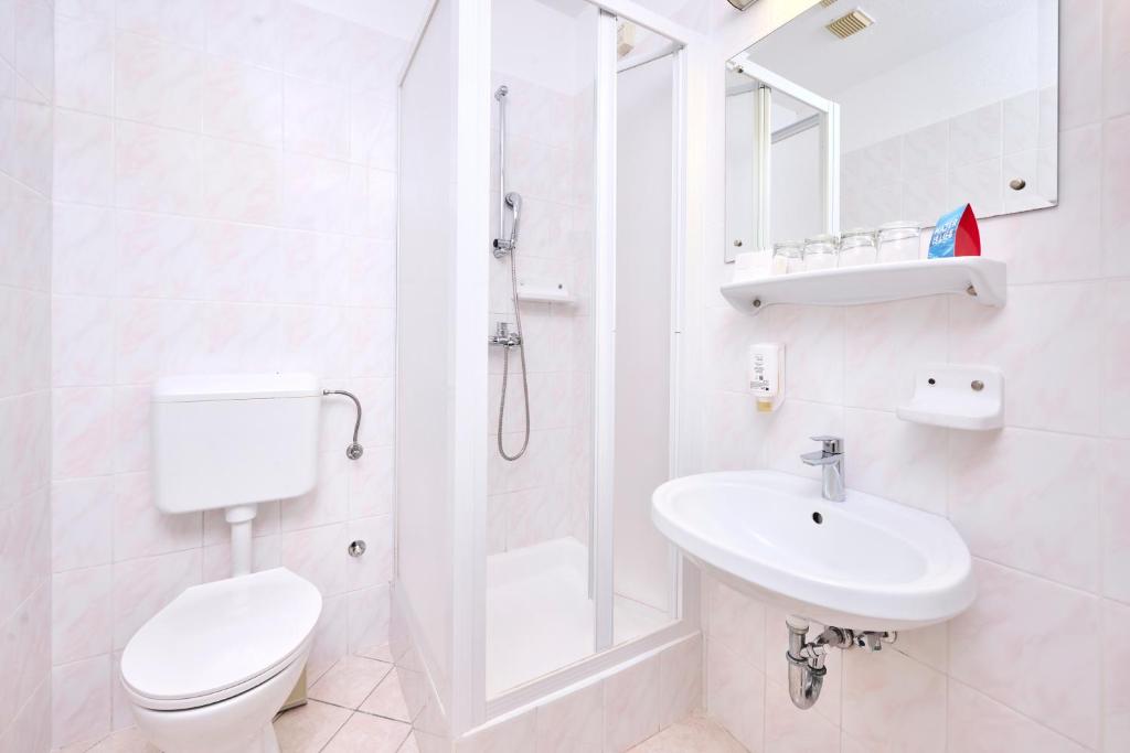 Apartments Galijot Plava Laguna — Hotel rooms in Poreč, Istria