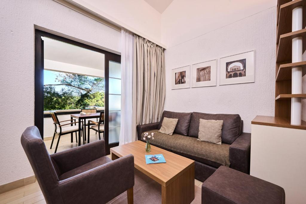 Apartments Galijot Plava Laguna — Hotel rooms in Poreč, Istria