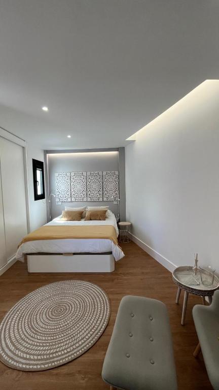 C-10 Vegueta Apartment - Private Rooftop Pool - 2
