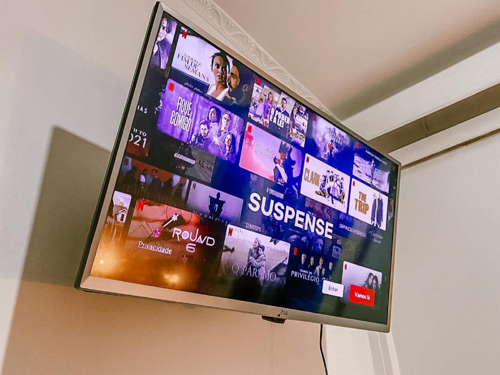 Shared lounge/TV area