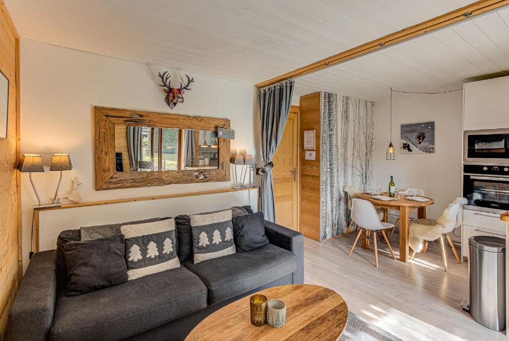 Apartment Cry, Alpes Agency, Central Chamonix, sleeps 2-4 - 4
