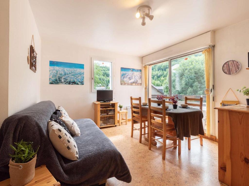 Appartement cosy près du centre avec balcon, parking inclus - FR-1-296-350 - 1