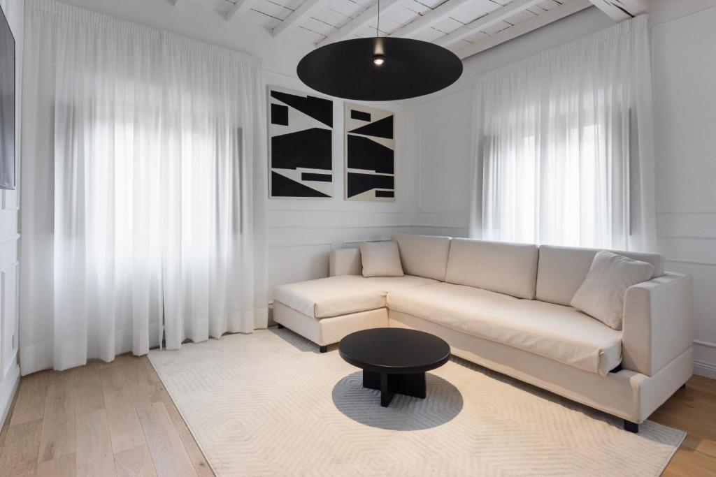 Pitti Prestige by Mmega - 2