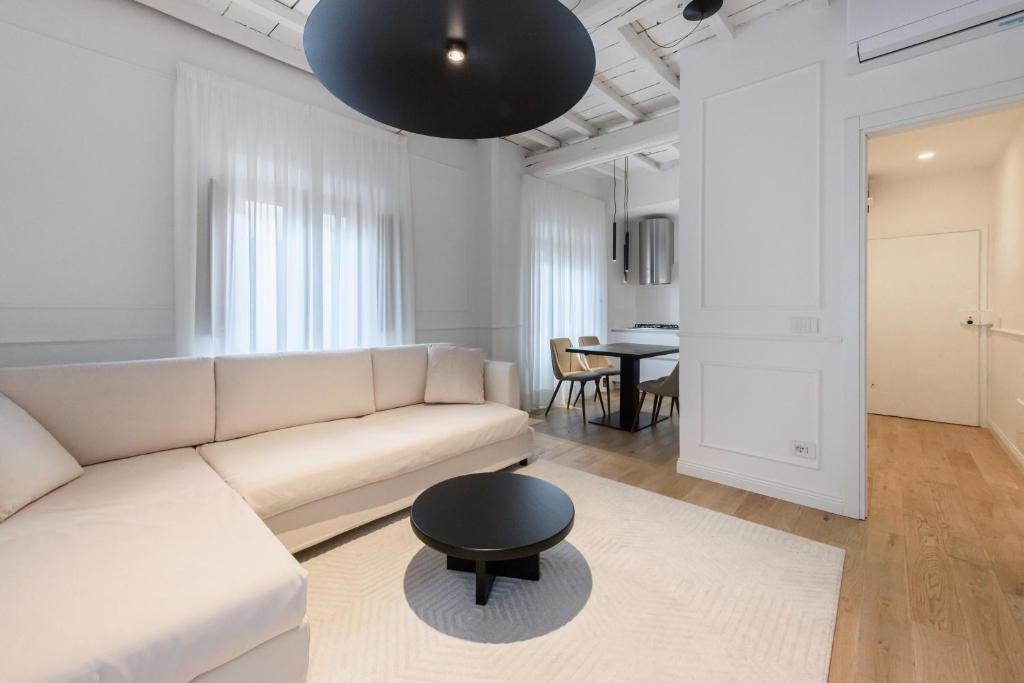 Pitti Prestige by Mmega - 3