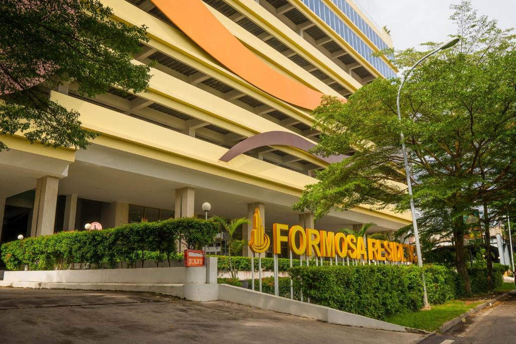 Formosa Spacious Apartments with Netflix &#038; Pick Up Service by MESA