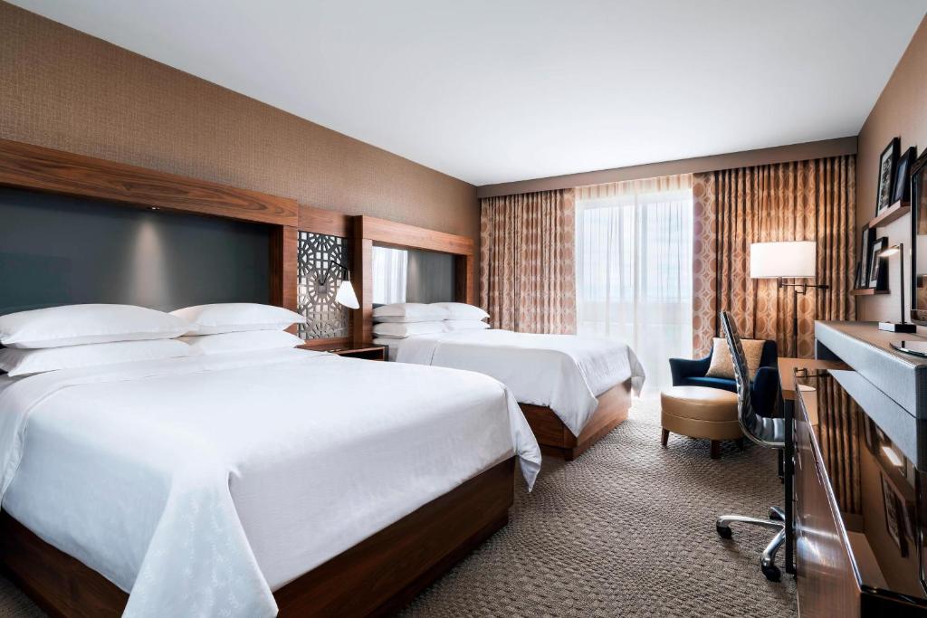 Toronto Sheraton Toronto Airport Hotel & Conference Centre room