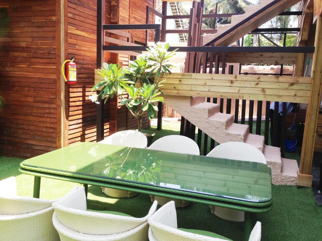 ห้องส่วนกลางสำหรับนั่งเล่น/ดูทีวี