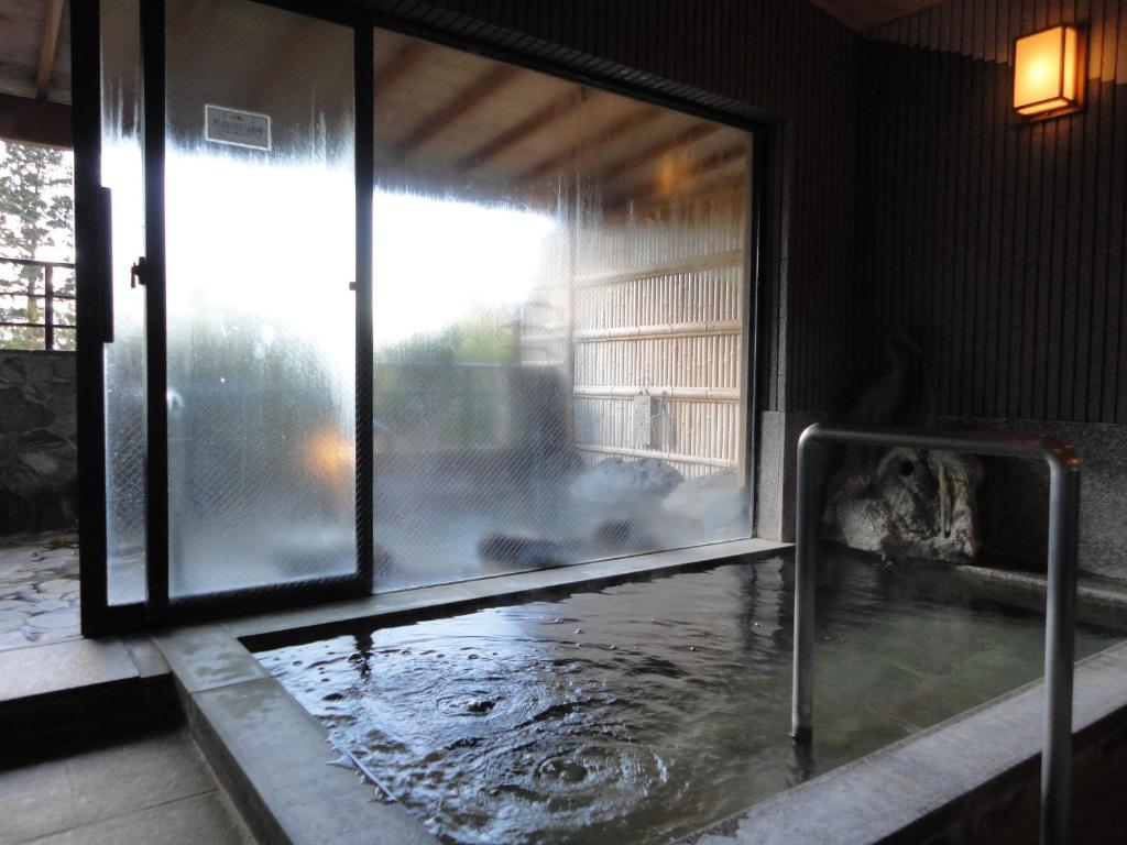 Hot spring bath