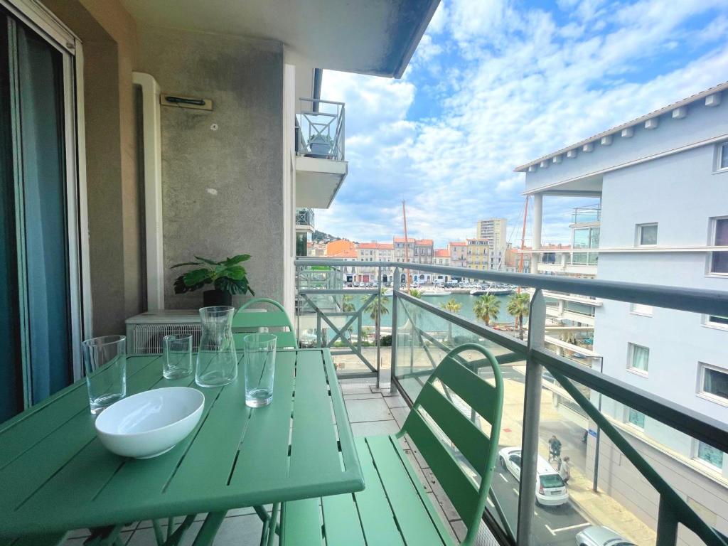 Joli T2 climatisé proche centre avec parking privé et loggia - Sète - FR-1-338-544 - 1