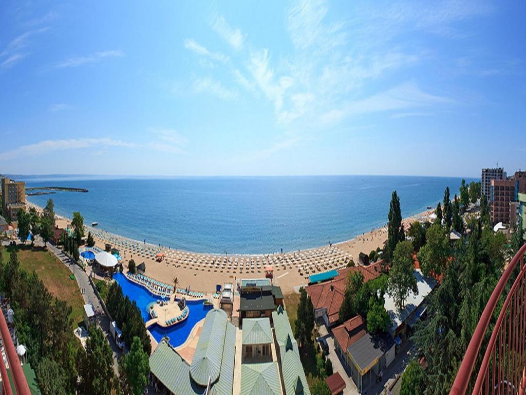 Luna Beach Hotel - All Inclusive — Beach in Golden Sands, Varna Region