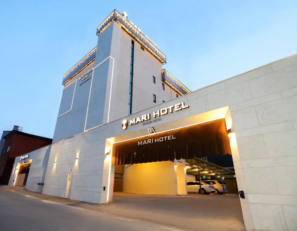 Mari Hotel, hotel in Chungju