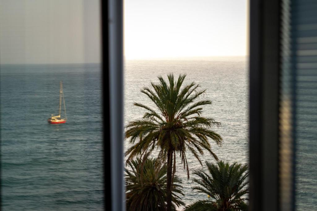 MARBELLA BANUS SUITES - Marbella Marysol Seaside Flat C - 4