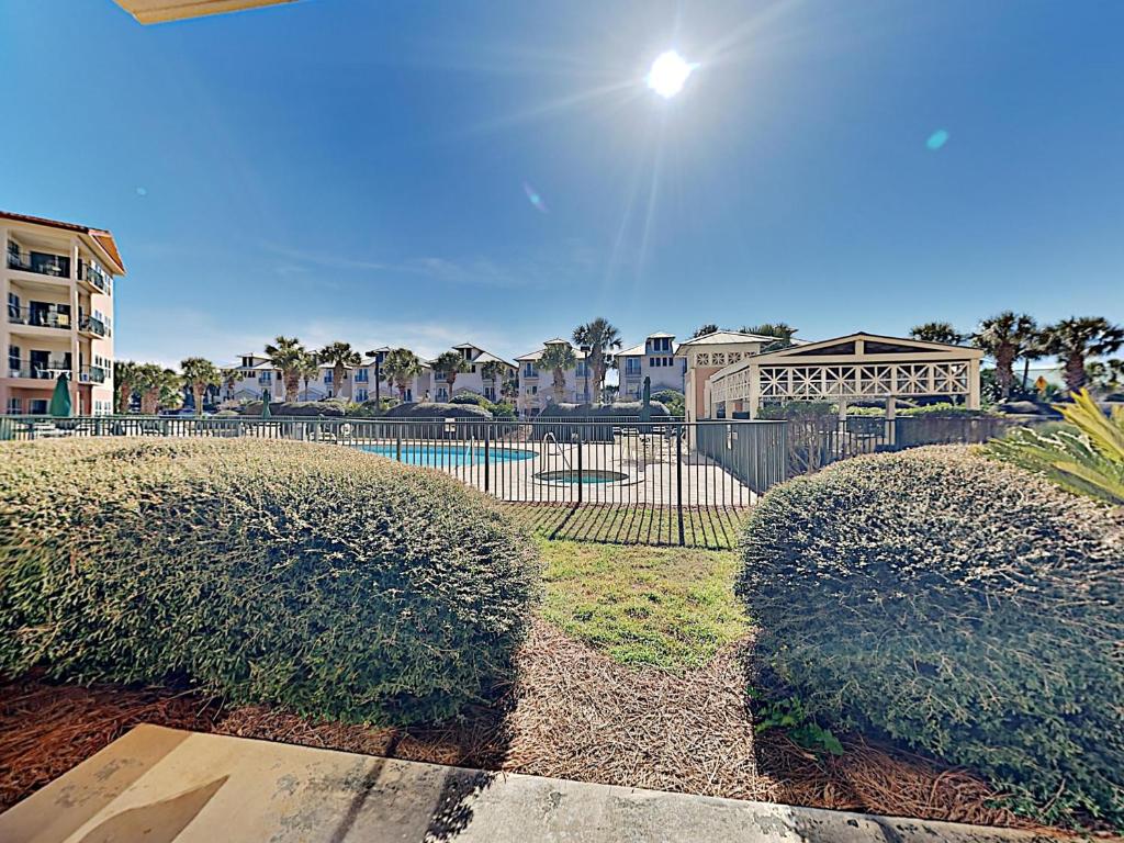 Emerald Waters #104, Destin